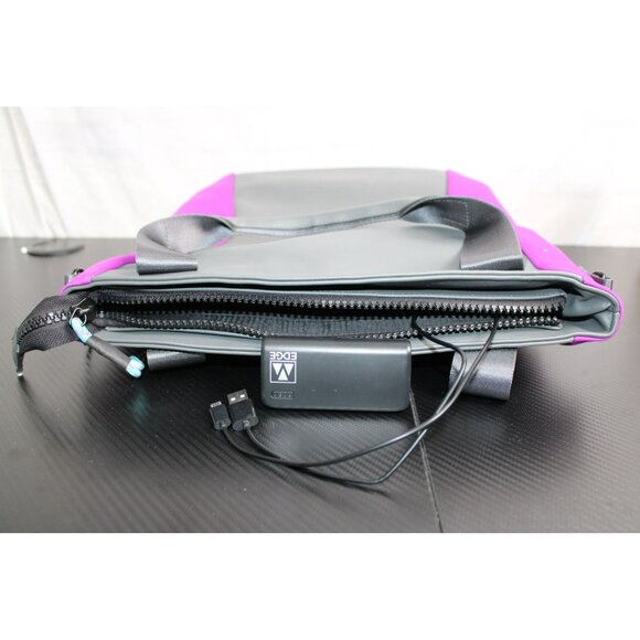 Tech Tote Charges Phone and Tablet With Many Pockets And Original Tags - Picture 3 of 11